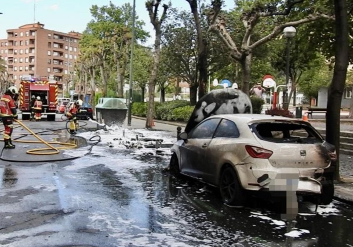 Un Incendio Calcina Tres Contenedores Y Un Coche En Bilbao El Correo